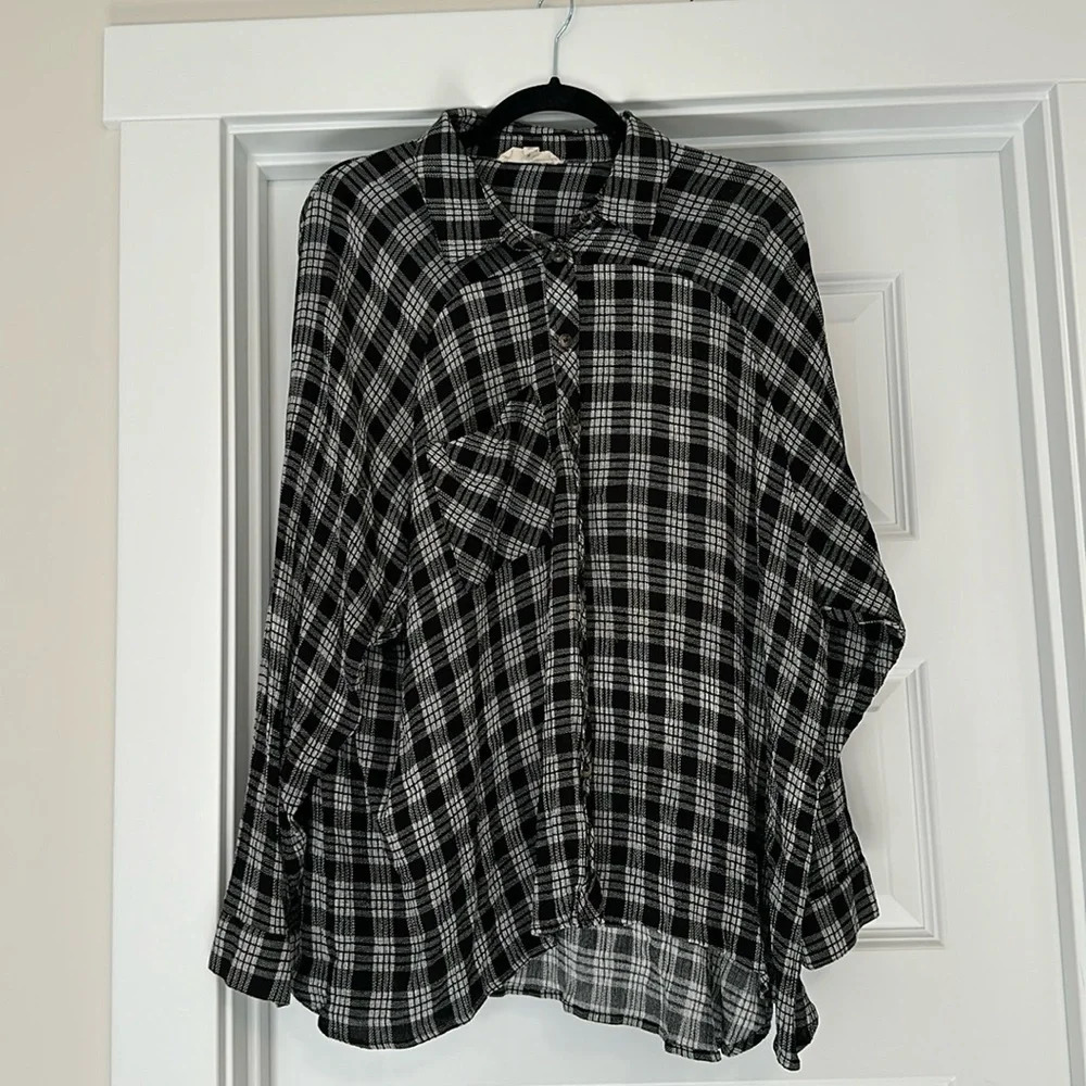 B&w flannel top